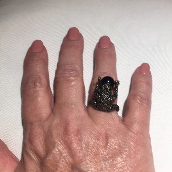 Frog Ring - Picture 1 of 5
